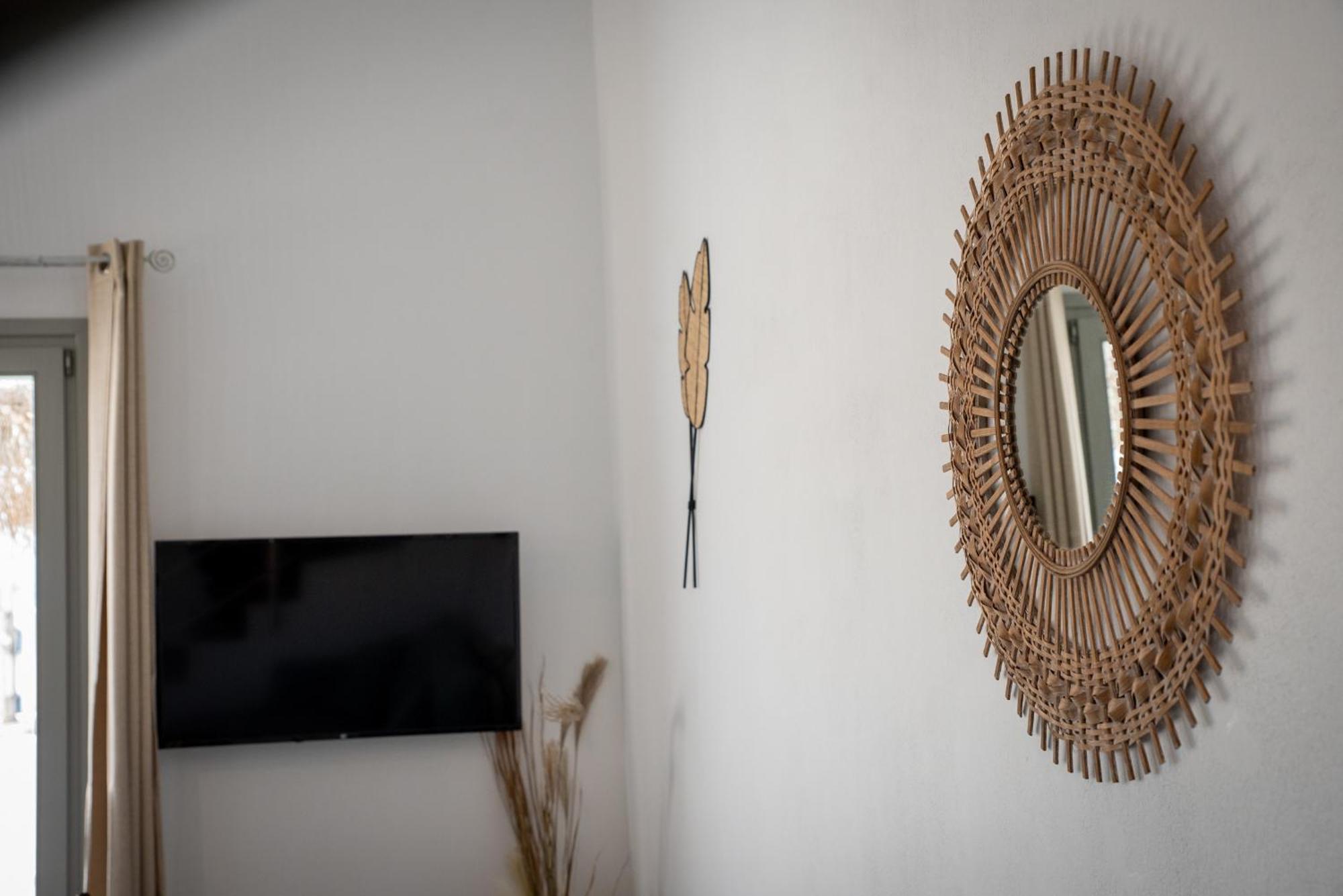 Mint&Melon Villa Naxos City ภายนอก รูปภาพ