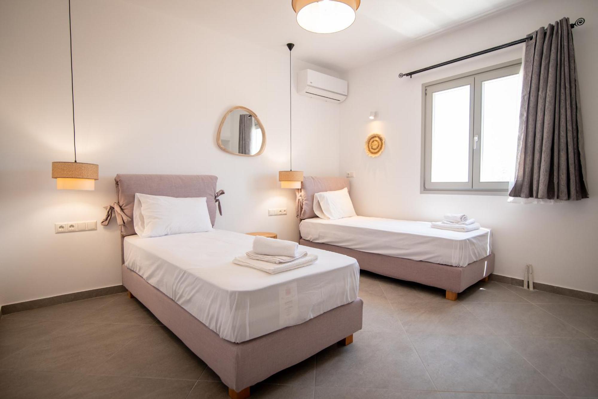 Mint&Melon Villa Naxos City ภายนอก รูปภาพ